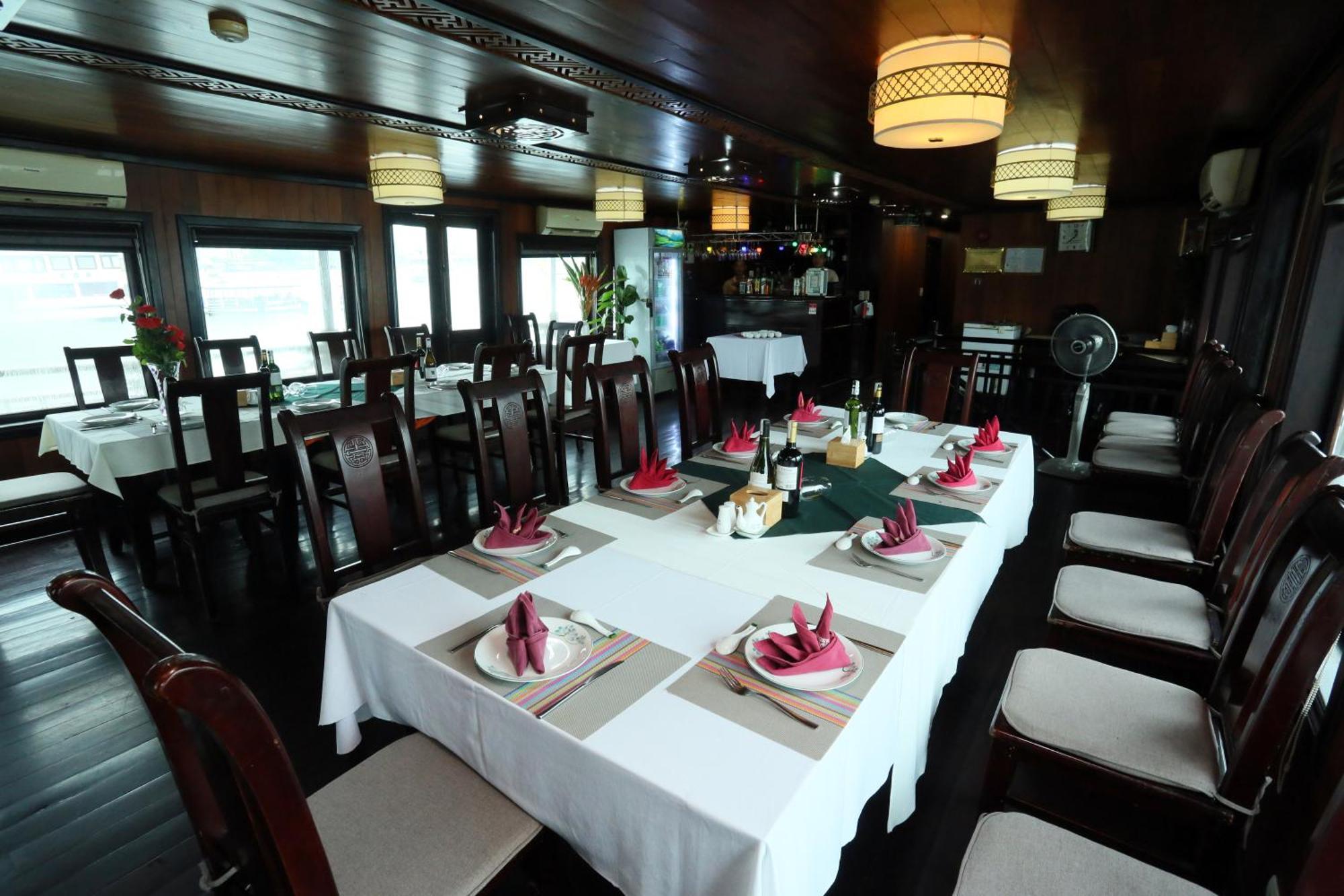 Garden Bay Classic Cruise Hạ Long Exterior foto