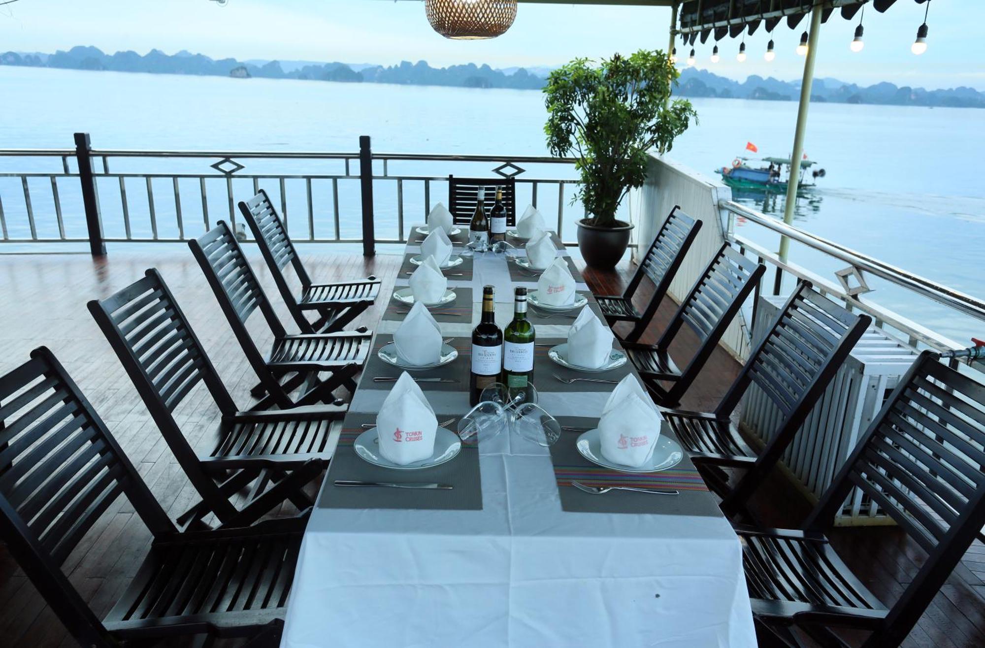 Garden Bay Classic Cruise Hạ Long Exterior foto