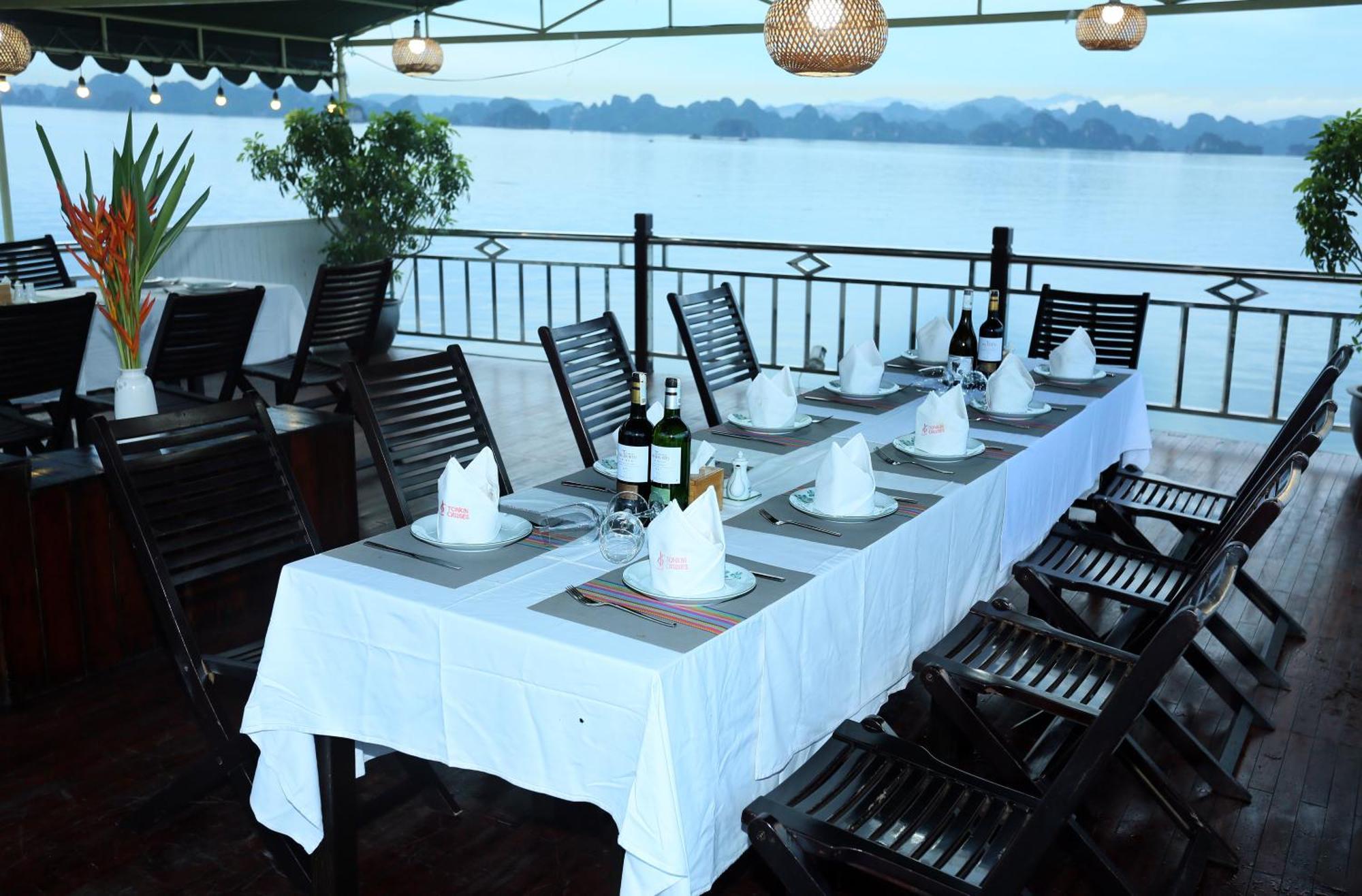 Garden Bay Classic Cruise Hạ Long Exterior foto
